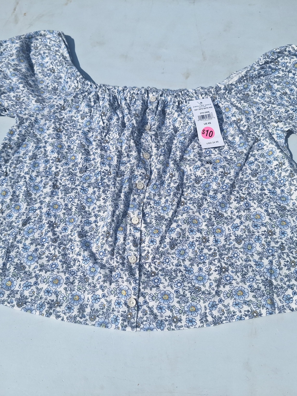 American Eagle Outfitters Blue Floral Off-Shoulder Button Top